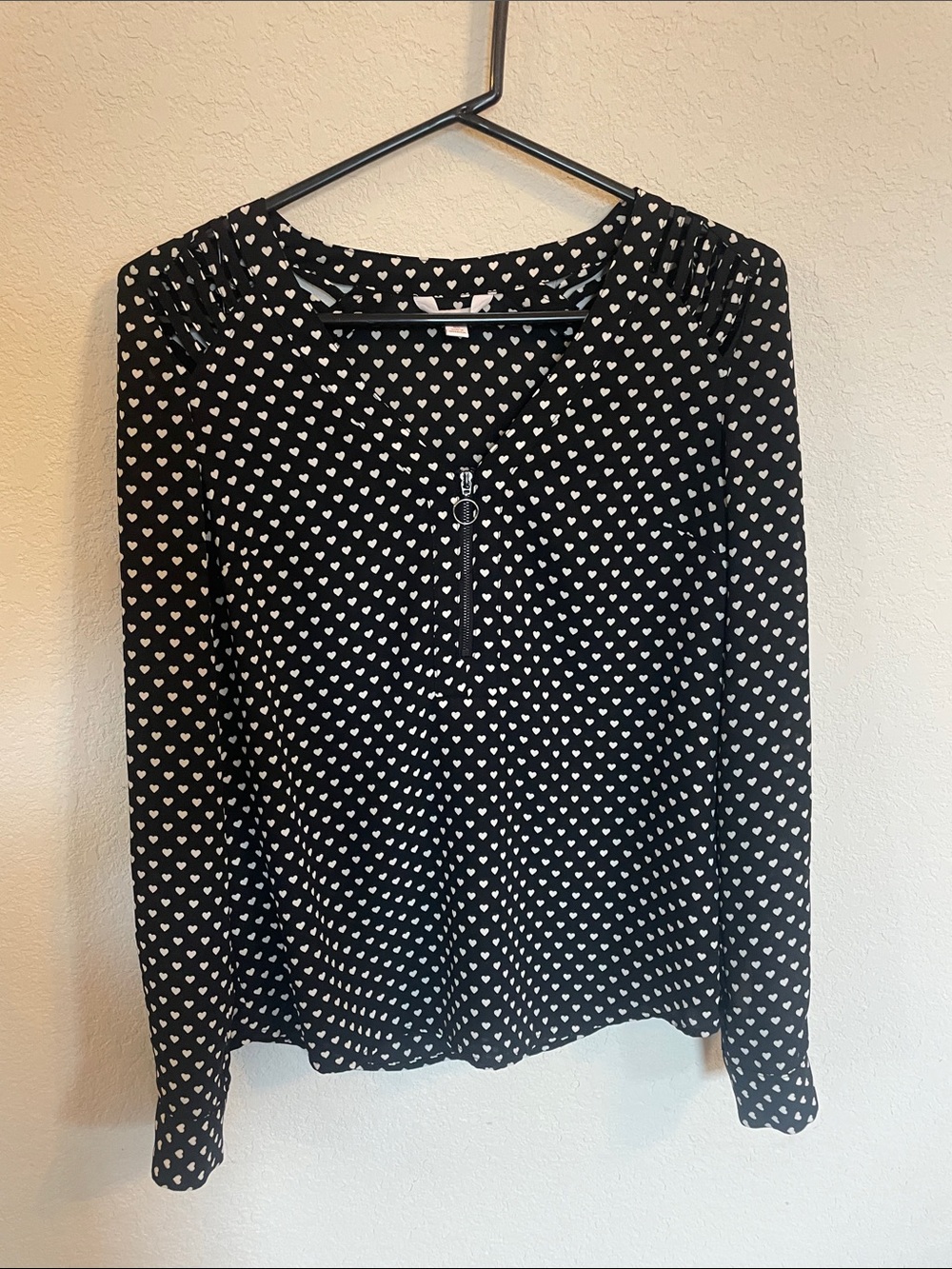 Candies Black Heart Print Long Sleeve V-Neck Top with Zip